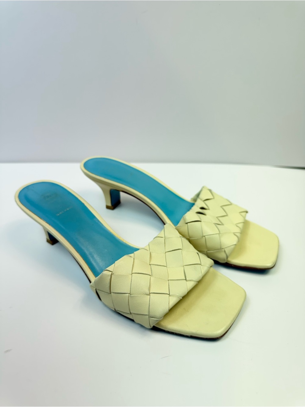 Valentina Rangoni Slides (Size 8)